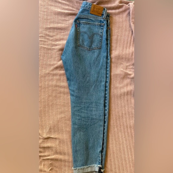 Levi's Women's Premium Wedgie Icon Fit Jeans Size 26 - Picture 6 of 7